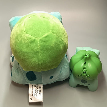 TOMY Pokemon Bulbasaur 6.5" Soft Plush & Blowing Night Light 3" Figure Lot (Pre-Owned)