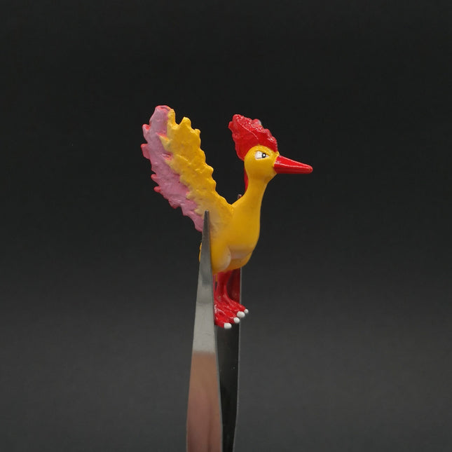 TOMY Pokemon Moltres 1.5" Mini Figure – CGTSJ CG Vintage (Pre-Owned)