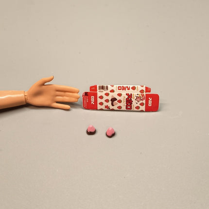 Re-Ment Miniature Strawberry Chocolate Bar – Meiji Sweets Series Snack (Pre-Owned)