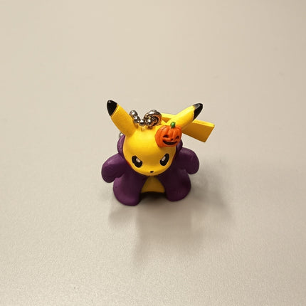 Pokemon Wizard Pikachu Halloween – 1.5" Figure (T-arts, Pre-Owned)