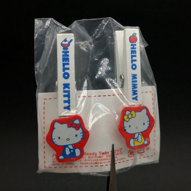 Sanrio Hello Kitty & Mimmy Wooden Clip Set – 2 pcs (2005, Japan, New)