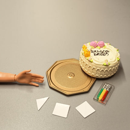 Kenelephant Birthday Cake with Candles – Dollhouse Party Dessert (Pre-Owned)