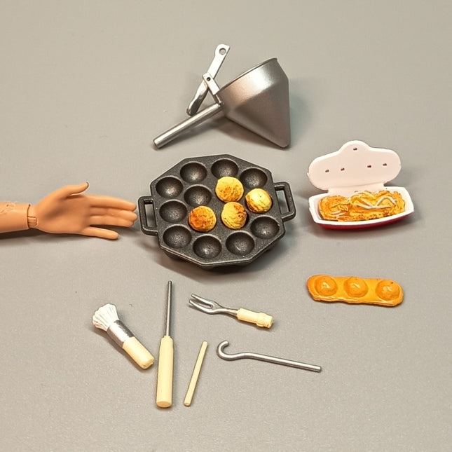 Re-Ment Size Takoyaki Pan 1.25" – Street Food Octopus Balls (Pre-Owned)