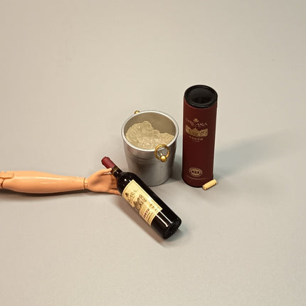 Re-Ment Size Red Wine with Case & Ice Bucket – Mini Set (Pre-Owned)