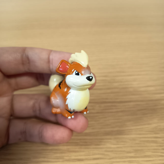 TOMY Pokemon Growlithe 1.5" Mini Figure – CGTSJ Vintage (Pre-Owned)