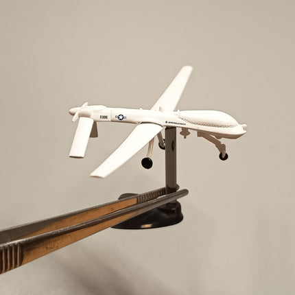 Furuta Miniature Military Aircraft RQ-1 PREDATOR Unmanned USAF Mini Plane Model