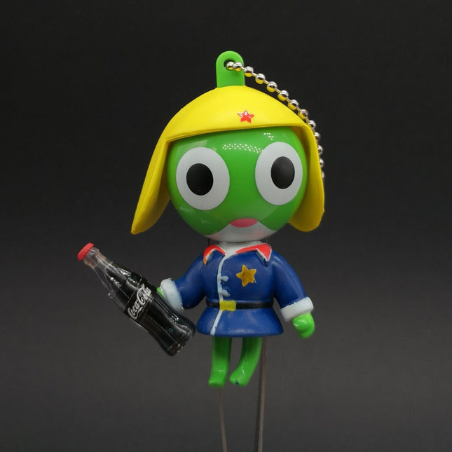 Sgt Frog KERORO GUNSO Holding Coca-Cola 2.5" Mini Figure w Removable Hat MDI