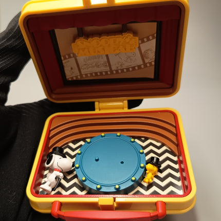 Re-Ment Snoopy Lunchbox Museum Musical with Woodstock – 4" Figure (Pre-Owned)