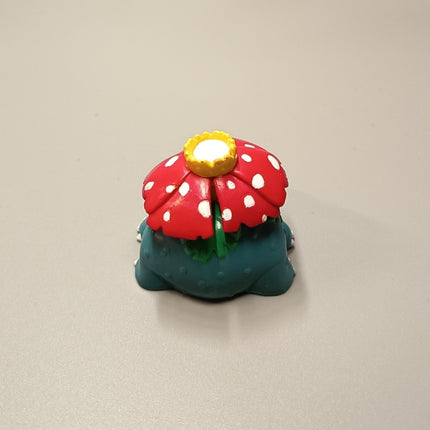 TOMY Pokemon Venusaur 2" Mini Figure – Moncolle (Pre-Owned)