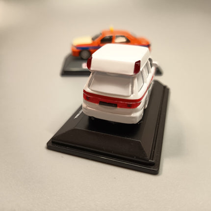 1/72 Real X Toyota Estima MPV & Crown Japan Taxi – Diecast Model w Stand (Pre-Owned)