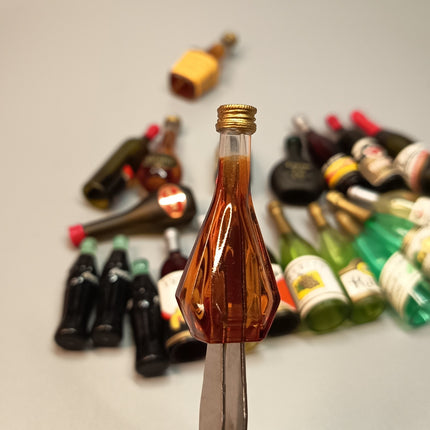 1/6 Scale Wine Liquor Soda Bottle – Miniature Lot of 21 (Pre-Owned)