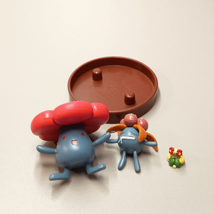 Pokemon 1/40 Zukan Vileplume Gloom Bellossom – Mini Figure (TOMY Japan, Pre-Owned)