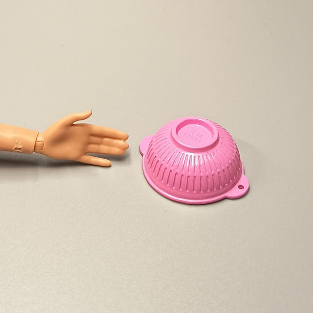 Re-Ment Miniature Pink Colander – Weekend Camp Series (Pre-Owned)