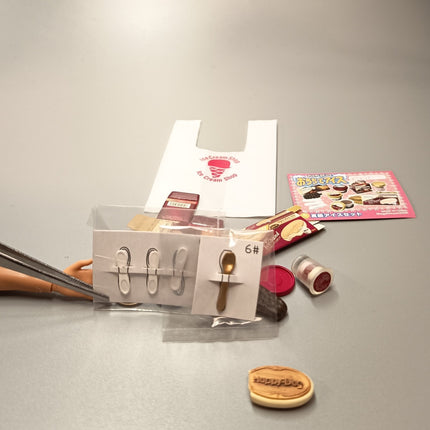 MegaHouse Ice Cream Shop #6 Luxury Ice Cream Bar – 2006 Miniature (Pre-Owned)