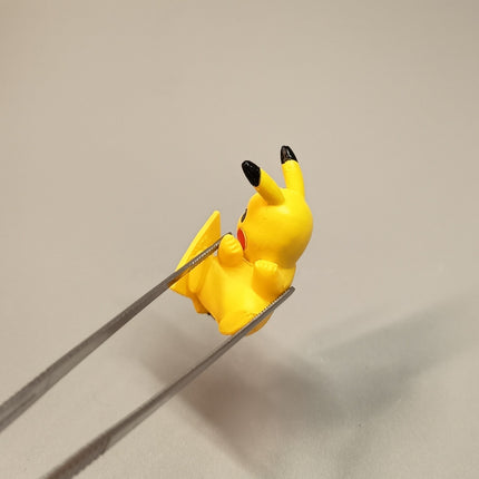 Pokemon Pikachu Sitting Pose 1.5" Mini Figure – Nintendo (Pre-Owned)