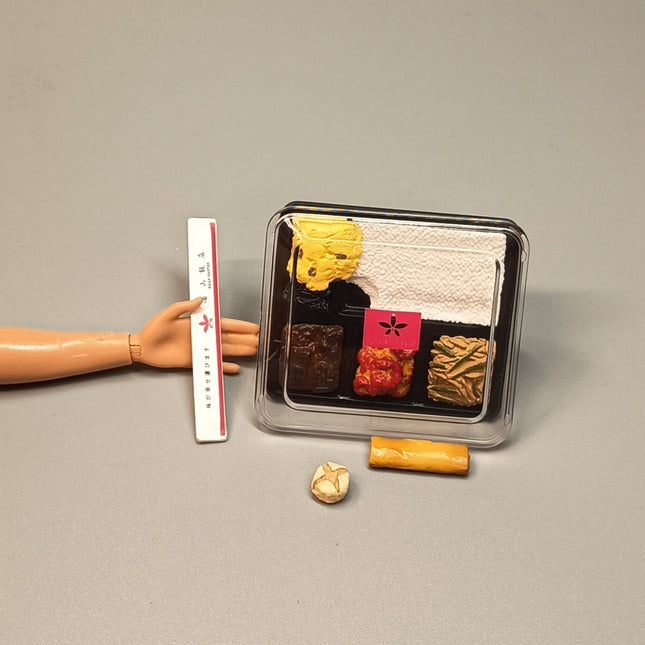 Kenelephant Miniature Japanese Bento Set – Dollhouse / Barbie Kitchen (Pre-Owned)