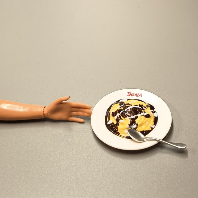 Kenelephant Denny's Curry Rice with Egg – Dollhouse / Barbie Kitchen (Pre-Owned)