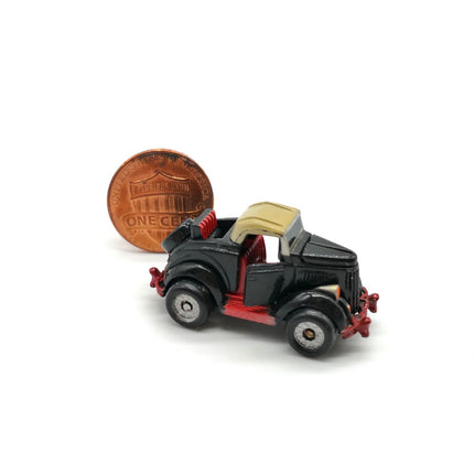 Micro Machines '36 Deluxe Black Ford Roadmaster – 1986 Galoob Open (Vintage, Pre-Owned)