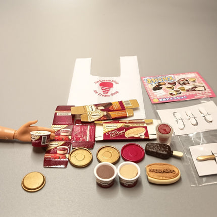 MegaHouse Ice Cream Shop #6 Luxury Ice Cream Bar – 2006 Miniature (Pre-Owned)