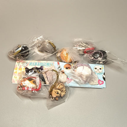 Miniature Adorable Kitty Cat Figures Lot of 8 – Keychain Dollhouse Toys (Pre-Owned)