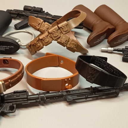 Star Wars 1/6 Scale Boots Shoes Belt Weapon Gear – Lot (Pre-Owned)