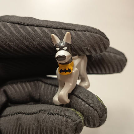 LEGO Minifigure Batman Super Heroes Ace the Bat-Hound Dog – No Cape (Pre-Owned)