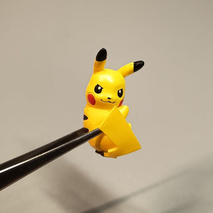 Pokemon Pikachu Sitting Pose 1.5" Mini Figure – Nintendo (Pre-Owned)