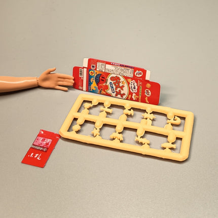 Re-Ment Miniature Ottotto Fish Crackers – Morinaga Sweets Series Snack (Pre-Owned)