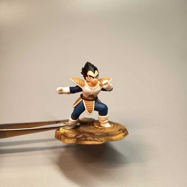 Bandai Dragon Ball VEGETA w Stand 2" Mini Figure Diorama Japan Anime Toy 2003