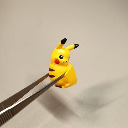 Pokemon Pikachu Sitting Pose 1.5" Mini Figure – Nintendo (Pre-Owned)