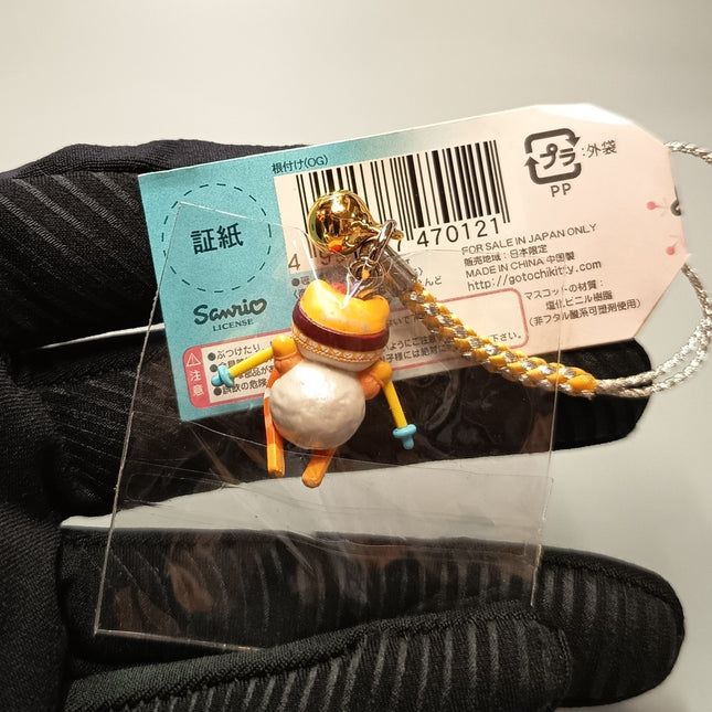 Sanrio Hello Kitty Skiing Snowman – 3/4" Winter Keychain (Pre-Owned)