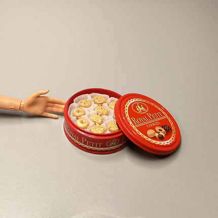 Re-Ment 3 O'Clock Snack Red Cookie Can – 2004 Miniature Food (Pre-Owned)