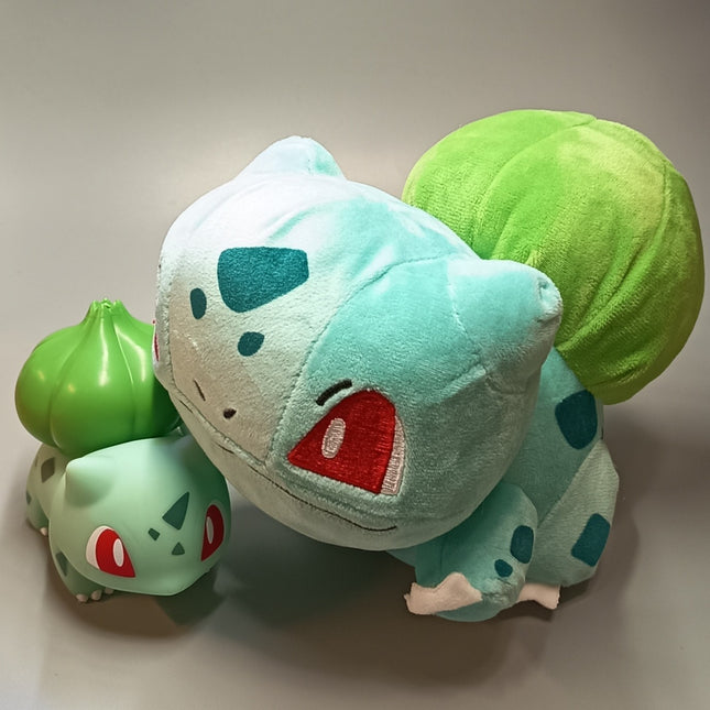 TOMY Pokemon Bulbasaur 6.5" Soft Plush & Blowing Night Light 3" Figure Lot (Pre-Owned)