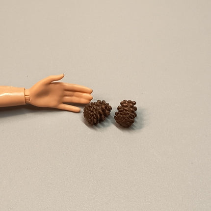 Re-Ment Miniature Pine Cones 0.5" – Dollhouse Home Décor (Pre-Owned)