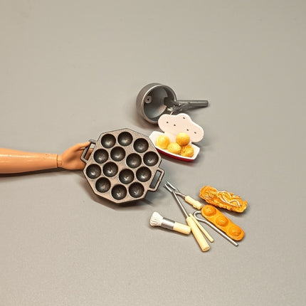 Re-Ment Size Takoyaki Pan 1.25" – Street Food Octopus Balls (Pre-Owned)