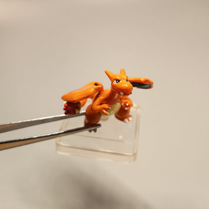 Pokemon Charizard Full Color Advance 1" Mini Figure – Pokedex (Bandai, Pre-Owned)