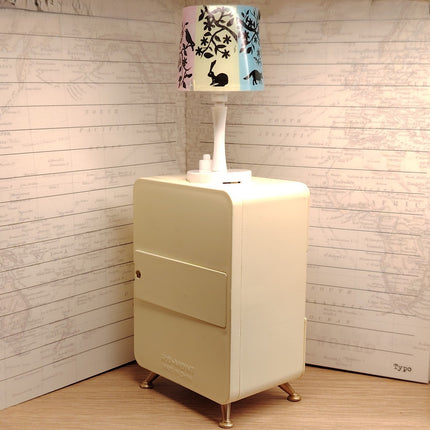 Re-Ment 1:6 Retro Lamp & Dresser with Light – 7" Dollhouse Chest/Nightstand