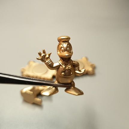 Disney Gold Diecast Metal Mascot – Donald & Pluto 1.25" (Pre-Owned)