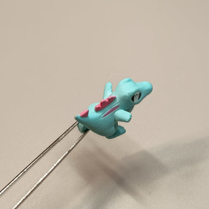 Pokemon Miniature Totodile Happy Walking Pose 1" Figure – Nintendo (Pre-Owned)