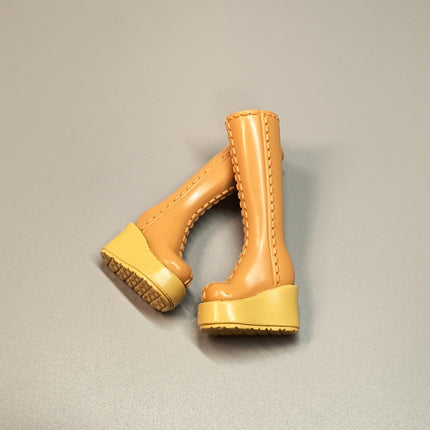 Mattel Barbie My Scene Beige Tan Snow Boots – Chelsea Doll (Pre-Owned)