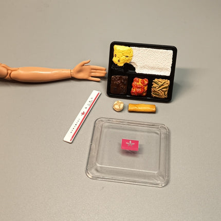 Kenelephant Miniature Japanese Bento Set – Dollhouse / Barbie Kitchen (Pre-Owned)
