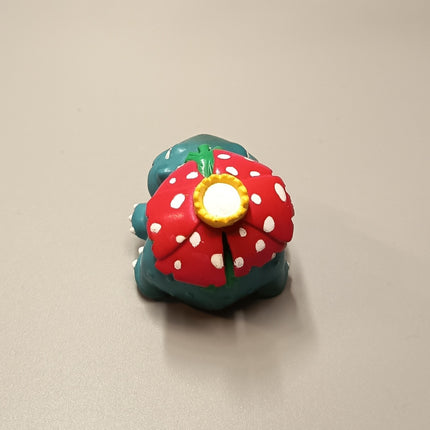 TOMY Pokemon Venusaur 2" Mini Figure – Moncolle (Pre-Owned)