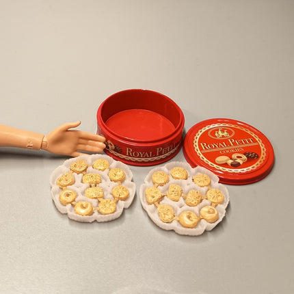 Re-Ment 3 O'Clock Snack Red Cookie Can – 2004 Miniature Food (Pre-Owned)