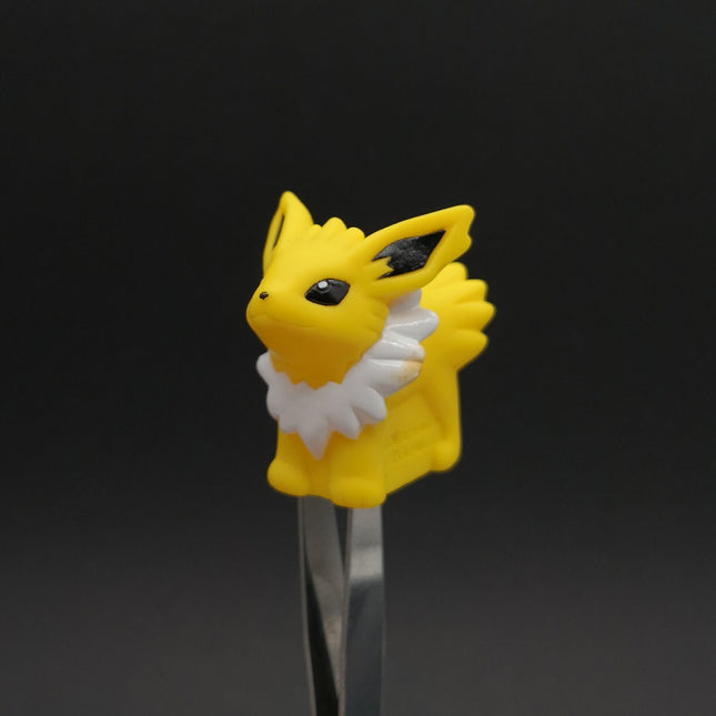 Pokemon Jolteon Finger Puppet – Catch Them All 2009 (Bandai, Pre-Owned)