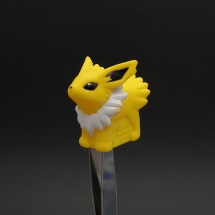 Pokemon Jolteon Finger Puppet – Catch Them All 2009 (Bandai, Pre-Owned)