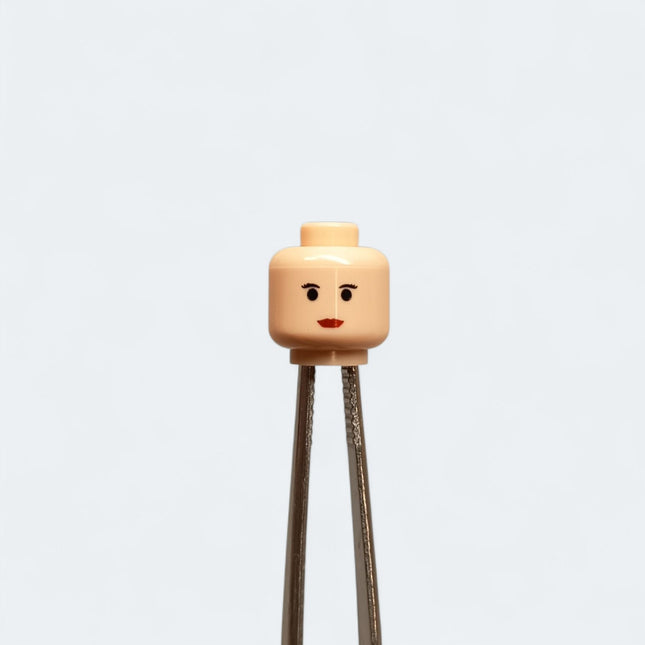 Lego Star Wars PRINCESS LEIA FEMALE PADAWAN Minifigure HEAD Large Eyes sw0517a