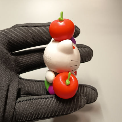 Tokidoki x Hello Kitty Apple Kitty – 3" Vinyl Figure (7-11, Pre-Owned)