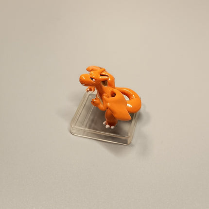 Pokemon Charizard Full Color Advance 1" Mini Figure – Pokedex (Bandai, Pre-Owned)