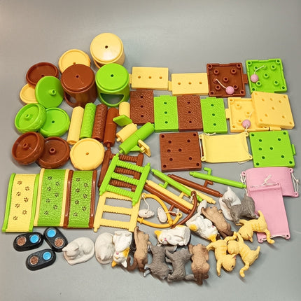 Miniature Kitty Cat Playground DIY Playset – Barbie Dollhouse Pet Figures (Pre-Owned)