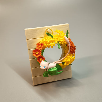 Re-ment Pokemon Wreath Collection Mew 3.5" Mini Figure – Autumn Decor (Pre-Owned)